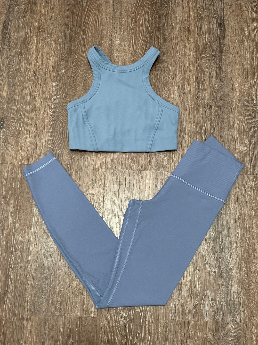 Like New Lululemon Ribbed Blue Set. Size Top 6/Bottom 4